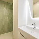 8pers # 3 Bedrooms # Pereire # 17 Apartment